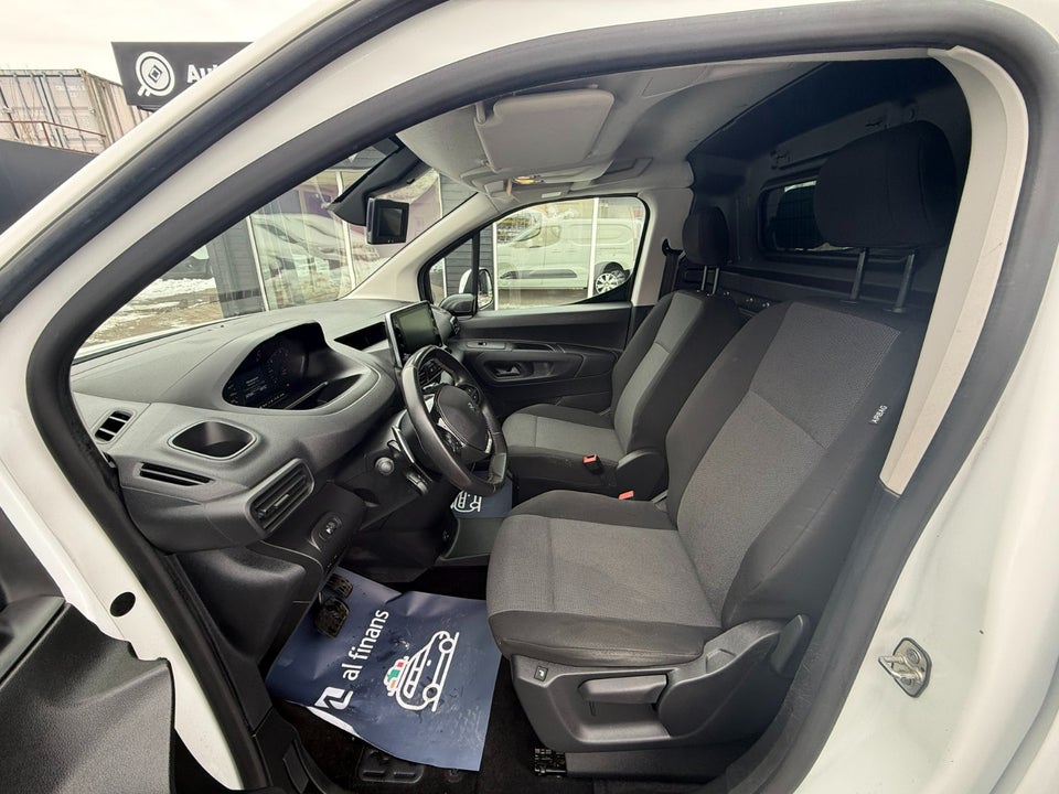 Peugeot Partner 1,5 BlueHDi 130 L2V2 Ultimate EAT8 Van