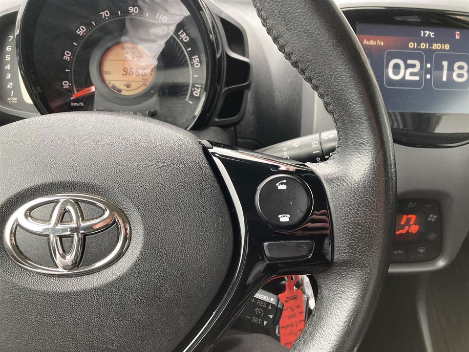 Toyota Aygo 1,0 VVT-i x-pression 5d