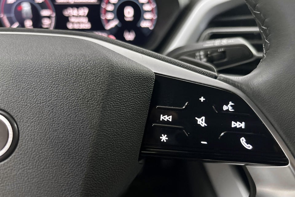 Audi Q4 e-tron 45 Progress 5d