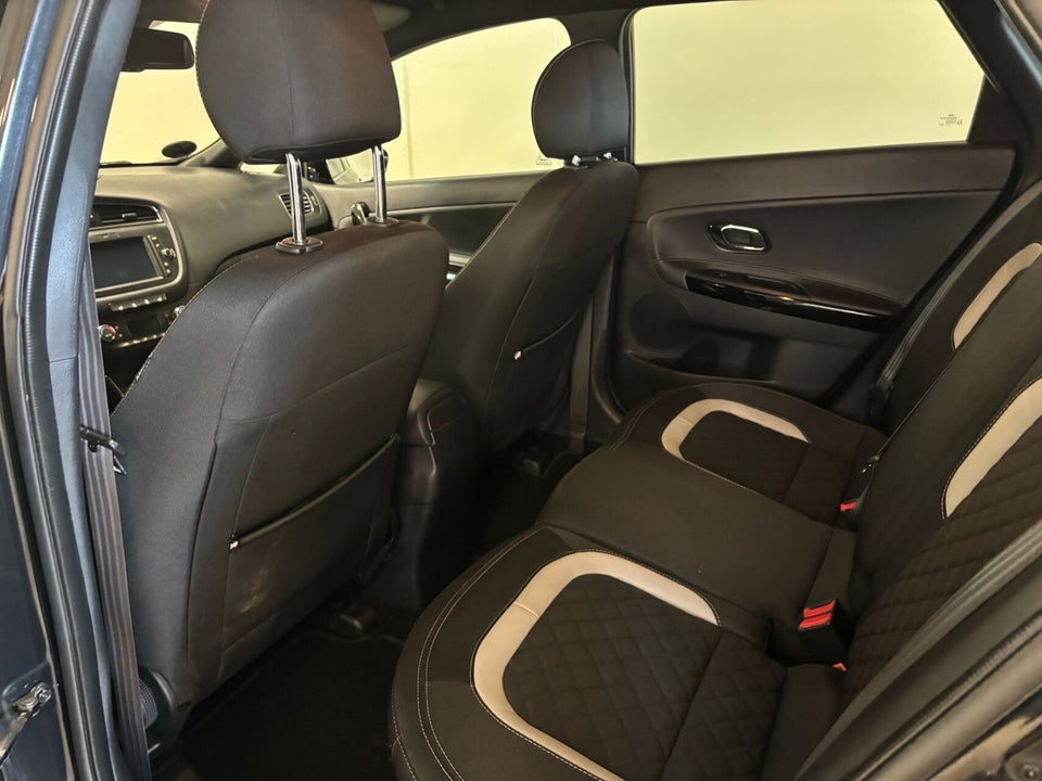 Kia Ceed 1,6 CRDi 136 GT-Line Limited SW DCT 5d