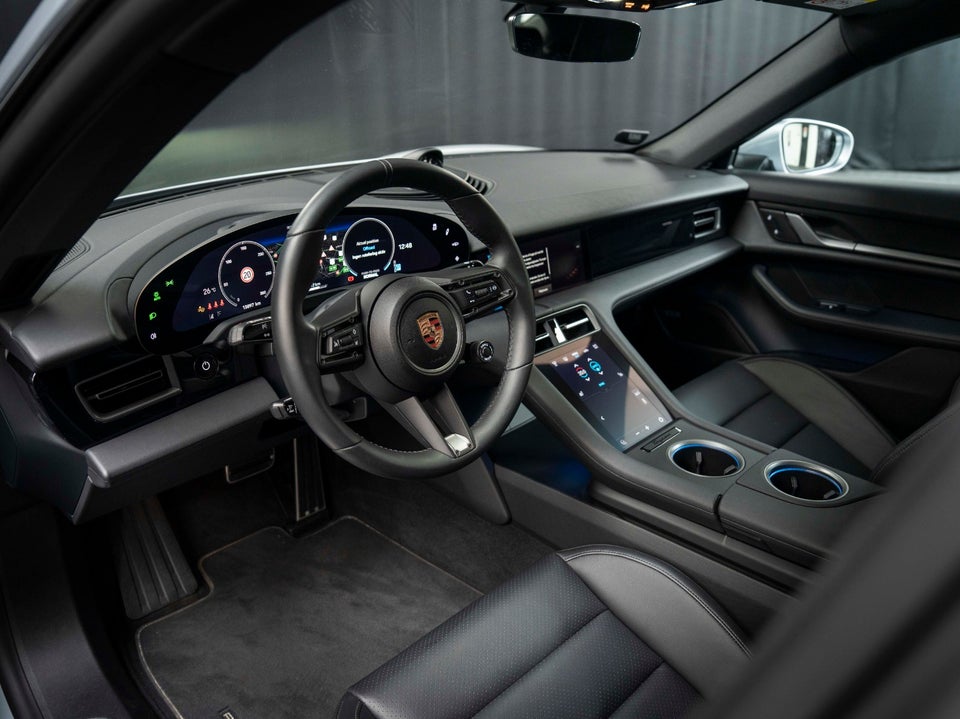 Porsche Taycan 4S Performance+ 4d