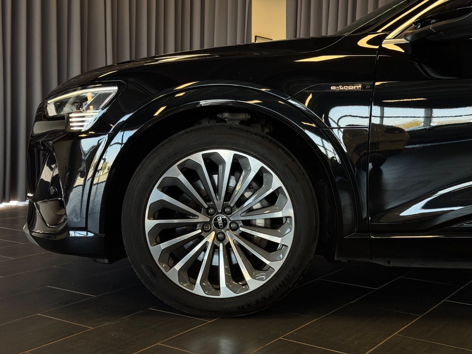 Audi e-tron 55 S-line quattro 5d
