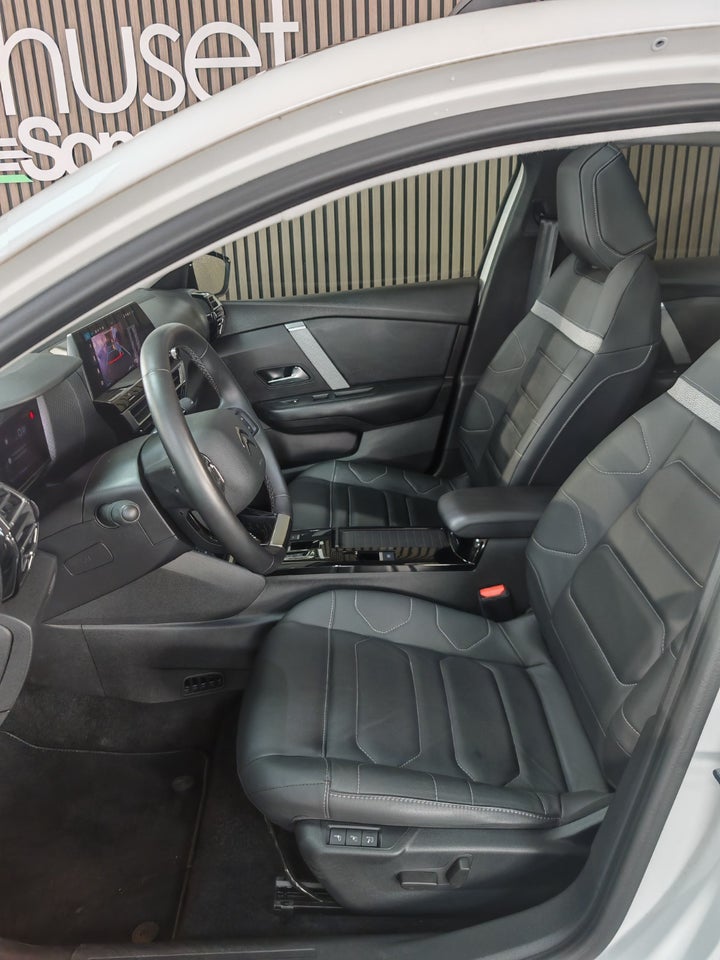 Citroën ë-C4 X 50 Max 4d