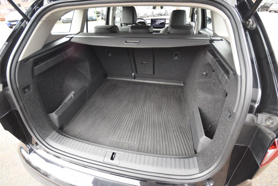 Skoda Enyaq 60 iV Loft 5d