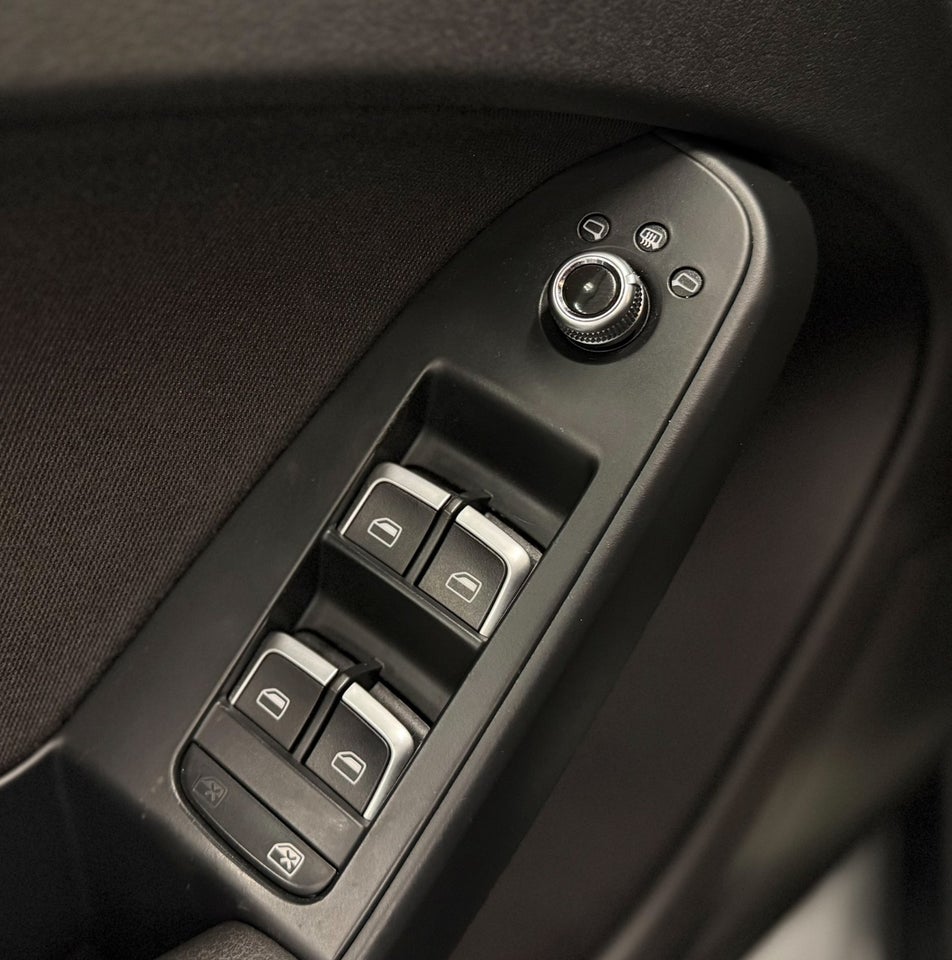 Audi A4 2,0 TDi 177 S-line Avant Multitr. 5d