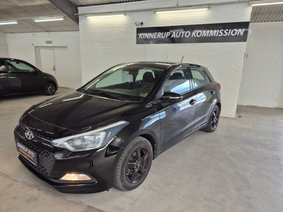 Hyundai i20 1,25 Passion 5d