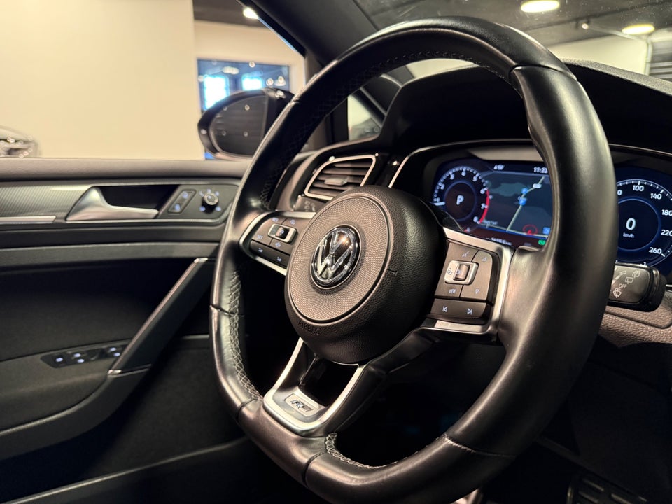 VW Golf VII 1,5 TSi 150 R-line DSG 5d