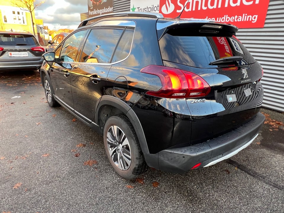 Peugeot 2008 1,5 BlueHDi 100 Prestige Sky 5d