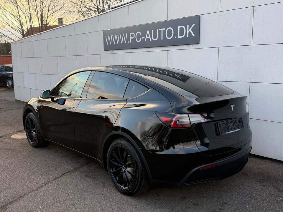 Tesla Model Y RWD 5d