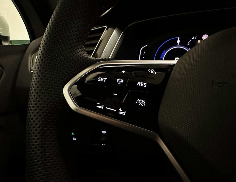 VW Tiguan 1,4 eHybrid R-line DSG 5d