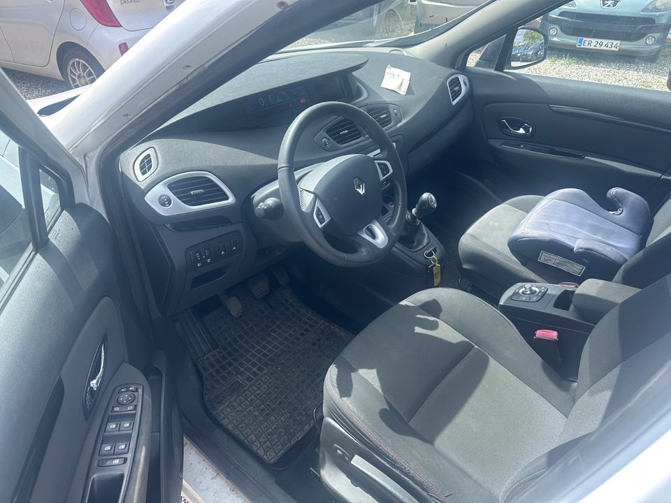 Renault Scenic III 1,5 dCi 110 Dynamique 5d