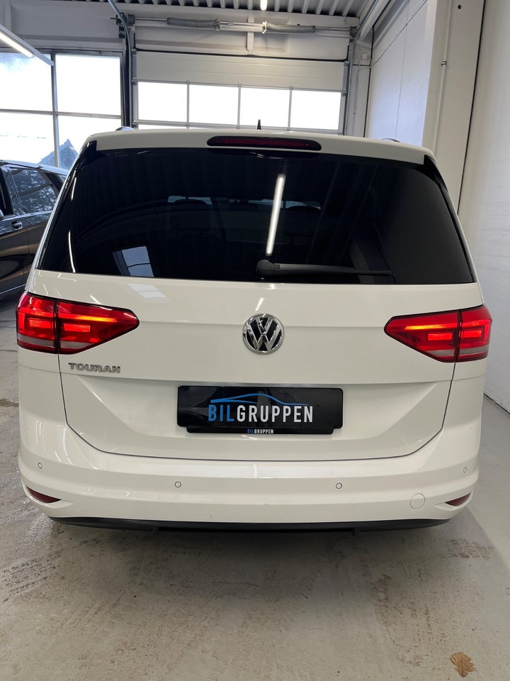 VW Touran 2,0 TDi 115 Comfortline DSG Van 5d