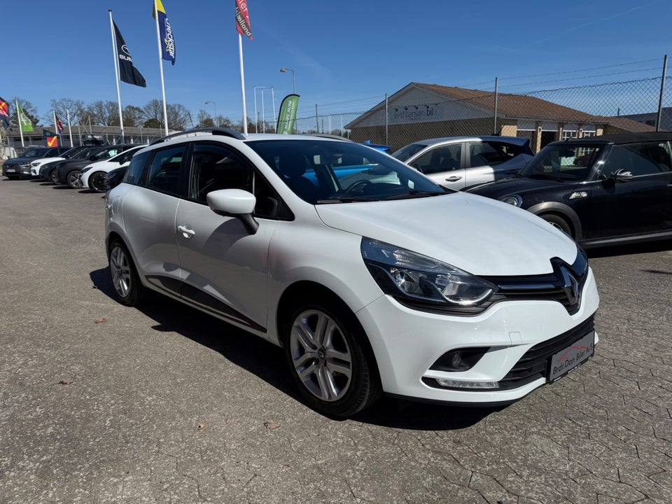 Renault Clio IV 1,5 dCi 90 Limited Sport Tourer 5d