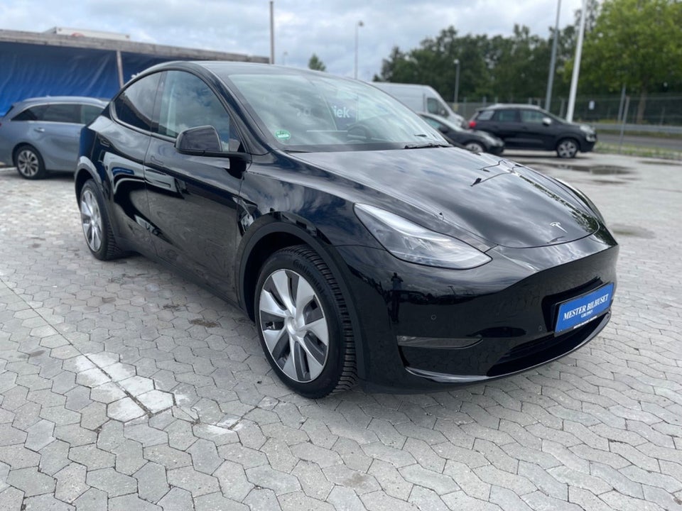 Tesla Model Y RWD 5d