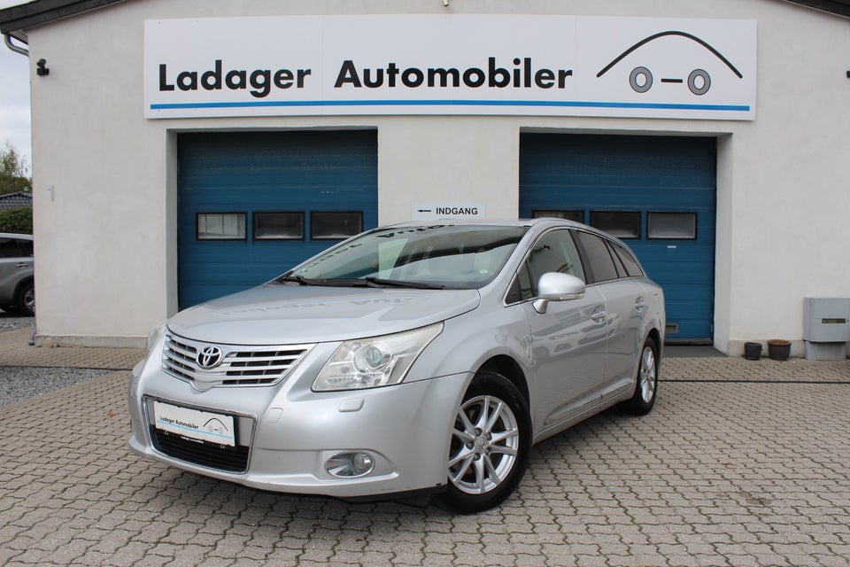 Toyota Avensis 2,0 D-4D T2 stc. 5d