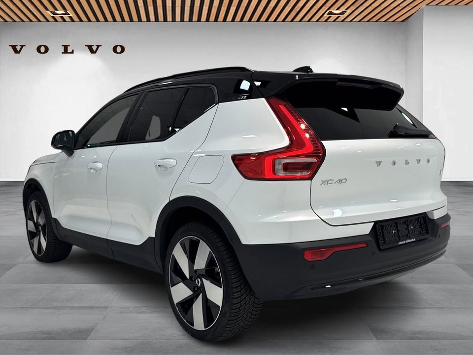 Volvo XC40 ReCharge Extended Range Plus 5d