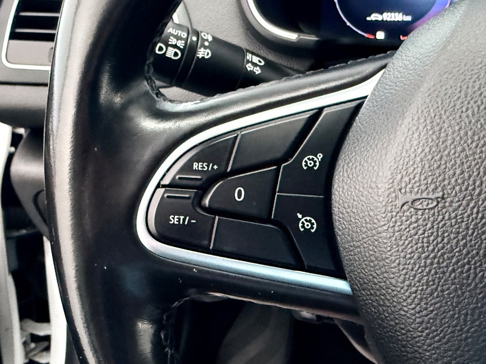Renault Megane IV 1,6 E-Tech Intens Sport Tourer 5d