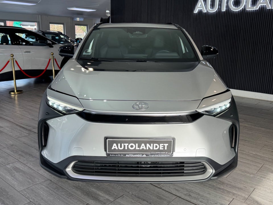 Toyota bZ4X Executive AWD 5d