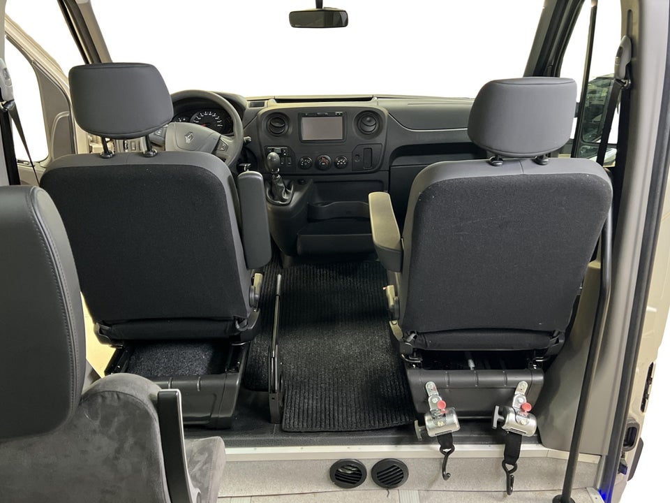 Renault Master III T39 2,3 dCi 165 L3H2 17prs 5d