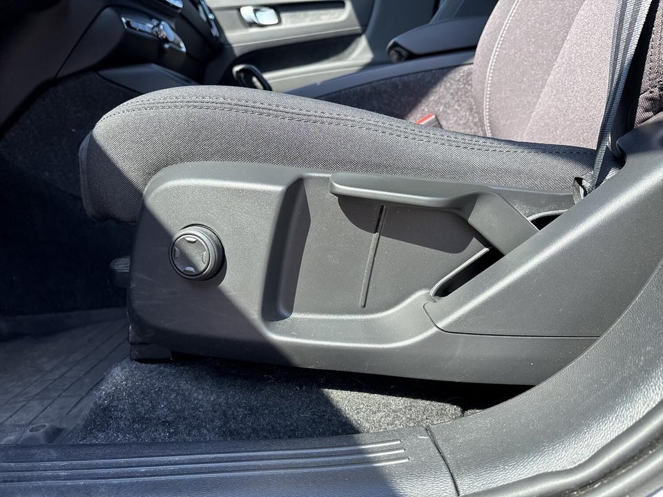 Volvo EX40 Extended Range Core 5d