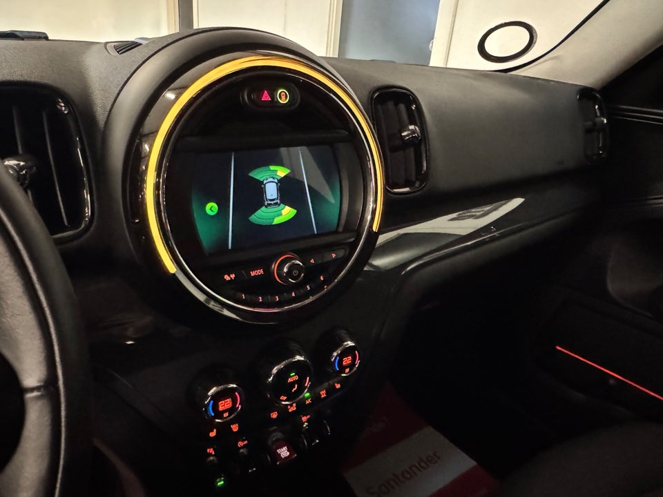 MINI Countryman Cooper 1,5 Essential aut. 5d