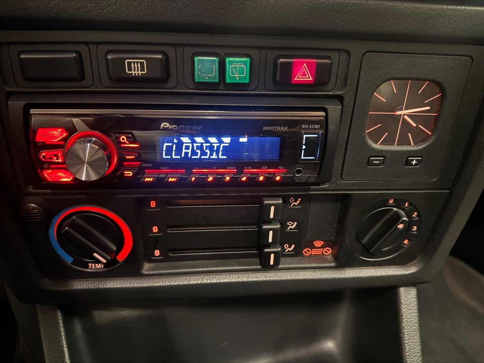 BMW 320i 2,0 Touring 5d