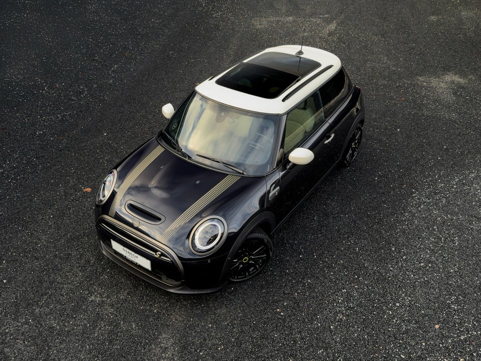 MINI Cooper SE Resolute Edition 3d