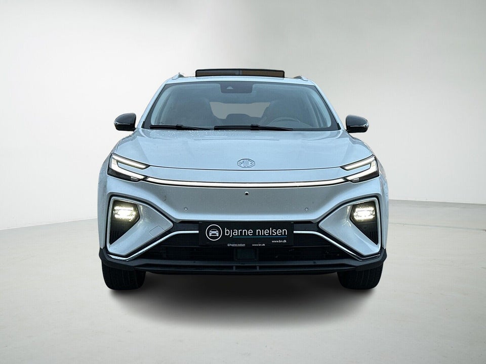 MG Marvel R Luxury 5d