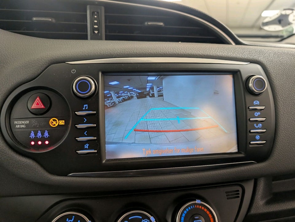 Toyota Yaris 1,0 VVT-i T2 5d