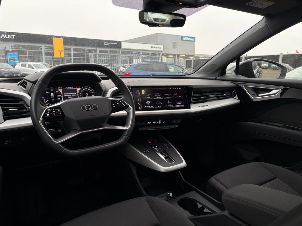 Audi Q4 e-tron 45 Progress 5d