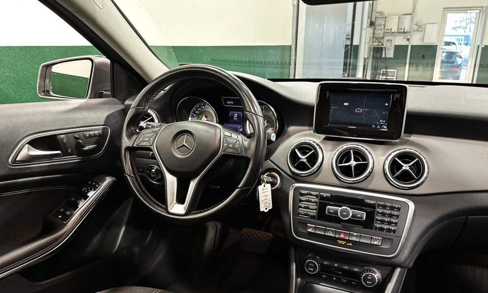 Mercedes GLA250 2,0 aut. 5d