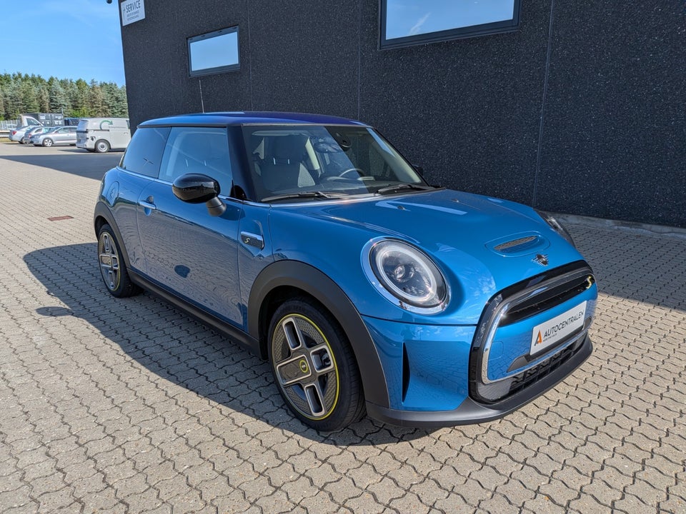 MINI Cooper SE Classic 3d