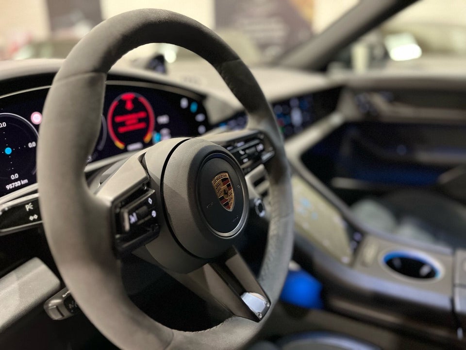 Porsche Taycan 4S Performance+ 4d
