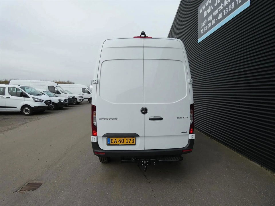 Mercedes Sprinter 319 2,0 CDi A2 Kassevogn PRO aut. AWD