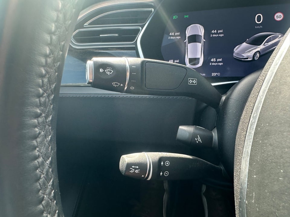 Tesla Model S 90D 5d