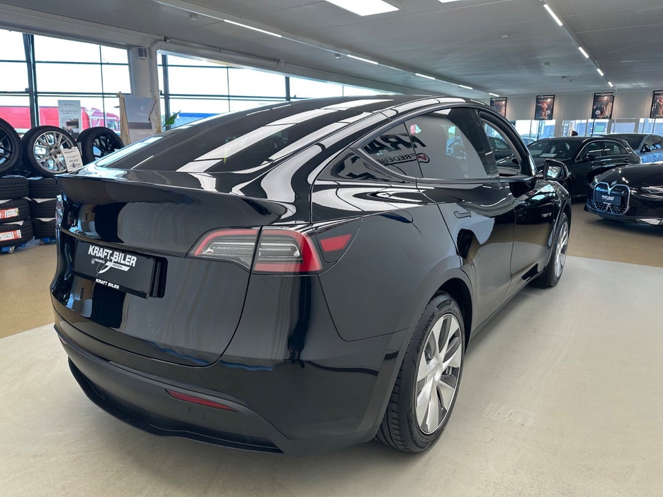 Tesla Model Y RWD 5d