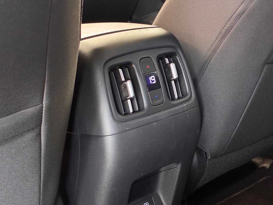Hyundai Tucson 1,6 T-GDi Essential 5d