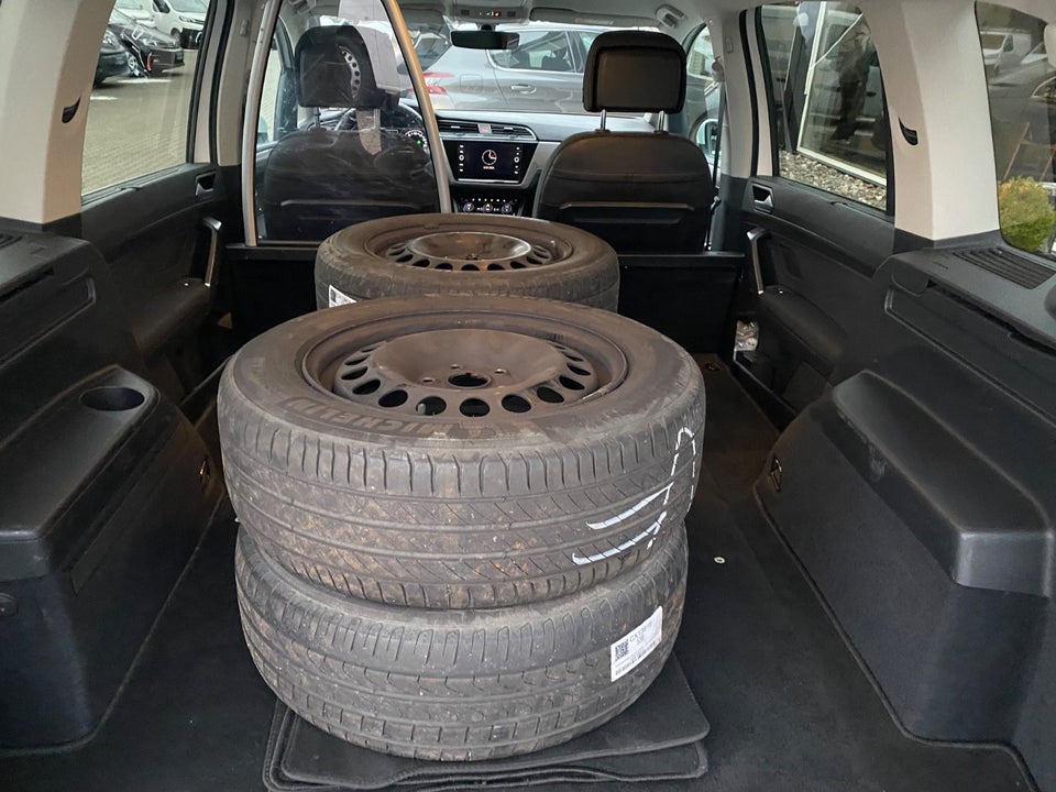 VW Touran 2,0 TDi 150 Comfortline DSG Van 5d