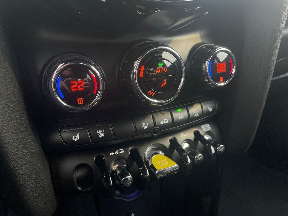 MINI Cooper SE Classic Trim 3d