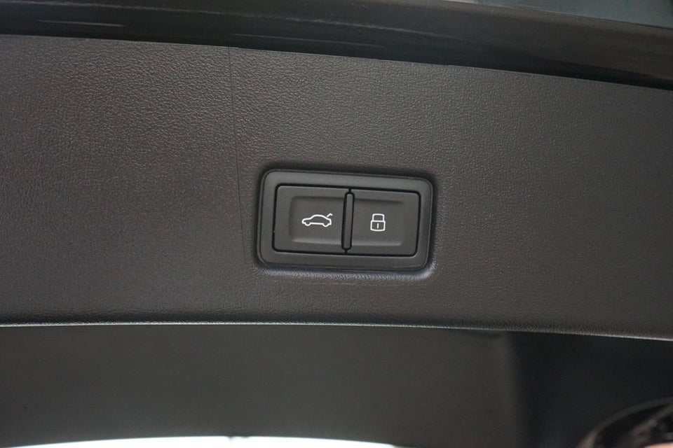 Audi Q4 e-tron 55 S-line Sportback quattro 5d