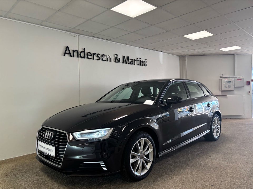 Audi A3 1,4 e-tron Sportback S-tr. 5d