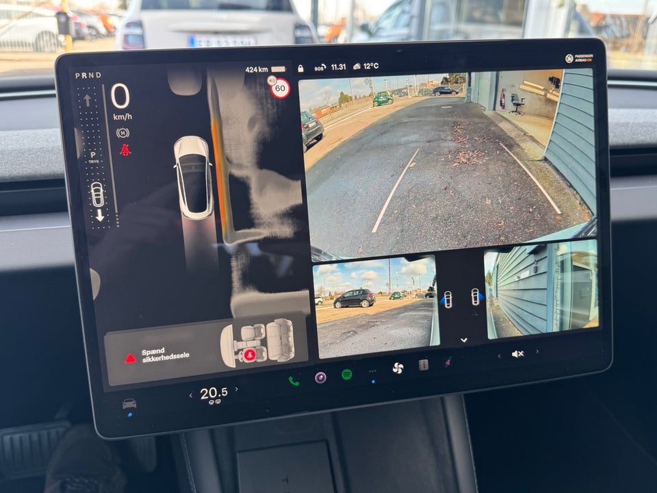 Tesla Model 3 RWD 4d