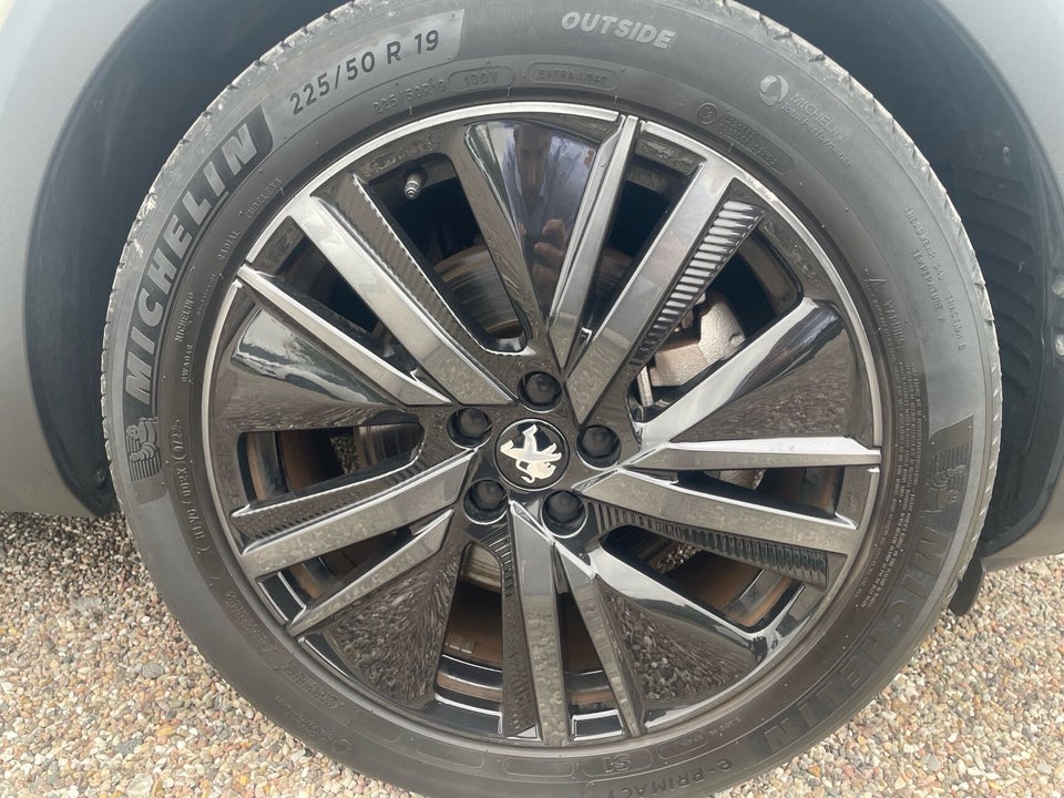 Peugeot 3008 1,6 Hybrid GT Black Pack EAT8 5d