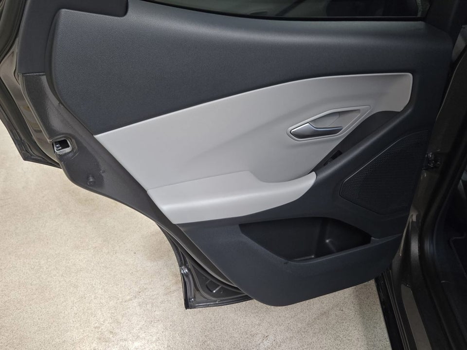 Ford Capri 77 Select Extended Range 5d