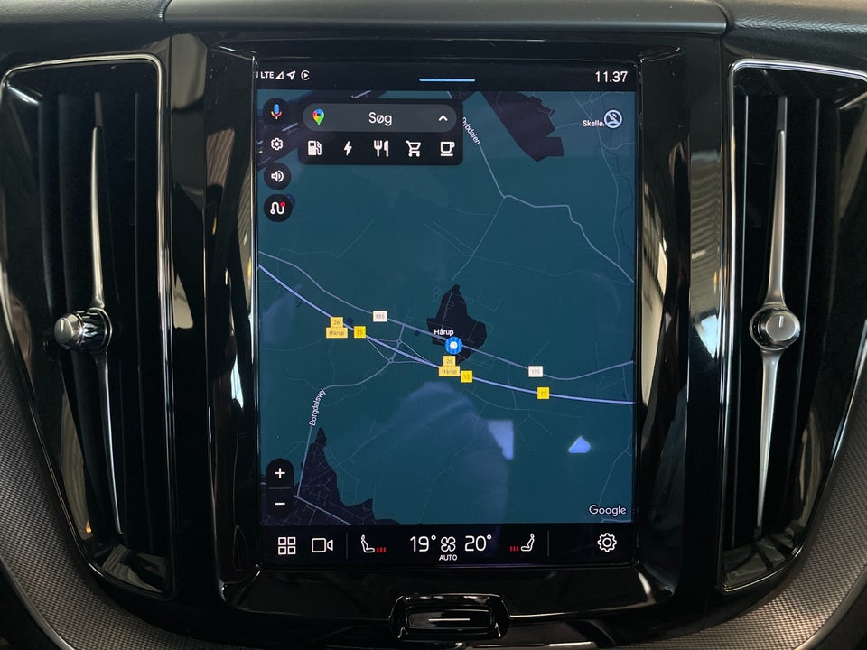 Volvo XC60 2,0 T6 ReCharge Plus Dark aut. AWD 5d