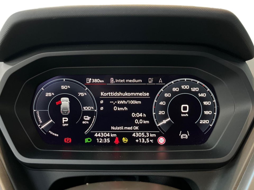 Audi Q4 e-tron 40  5d