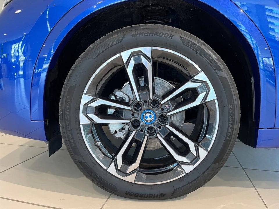 BMW iX2 eDrive20 M-Sport 5d