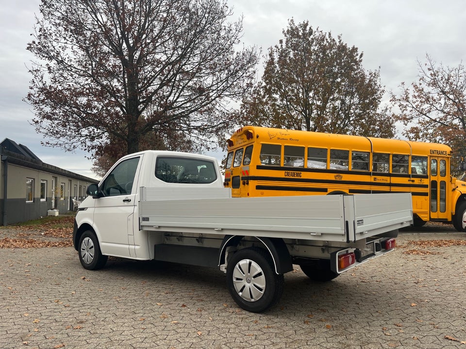 VW Transporter 2,0 TDi 110 Ladvogn lang