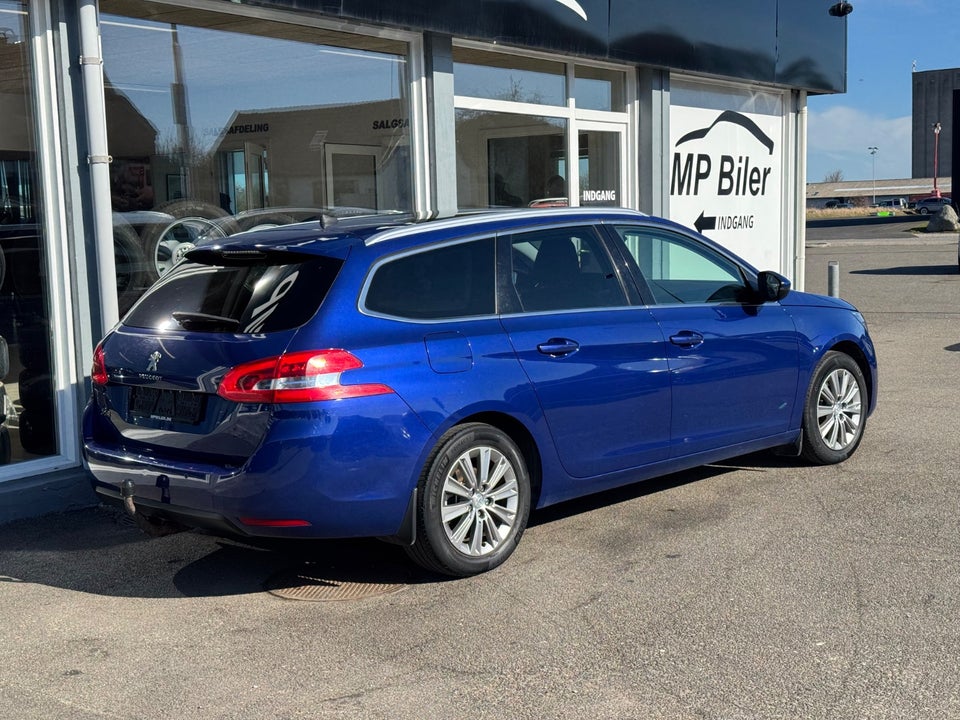 Peugeot 308 1,5 BlueHDi 130 Allure Sky SW 5d