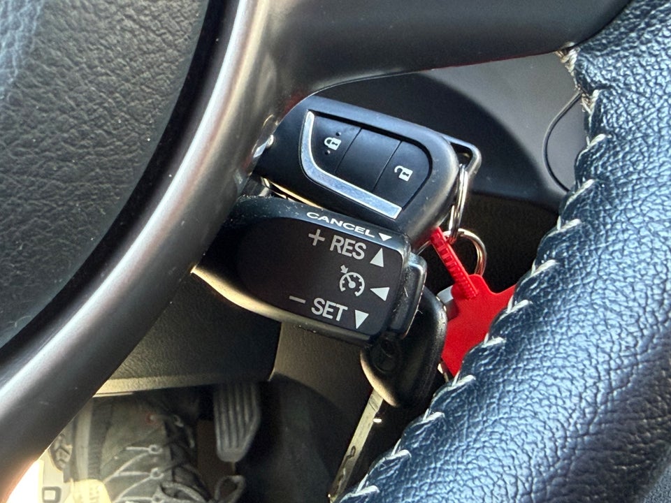 Toyota Yaris 1,3 VVT-i Lounge Edition 5d